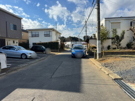 ��錧���Ύs����쏬���2-43�̓y�n�̑O�ʓ��H�܂ތ��n�ʐ^