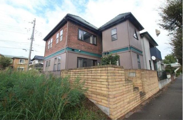 ��錧��J�s���O�䏼�O��1���ڂ̒��È�ˌ��Ă̌��n�O�ώʐ^