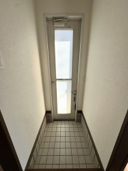 ��錧��J�s���₫�䂯�₫��3���ڂ̒��È�ˌ��Ă̂��̑����n