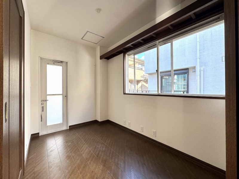 ��錧��J�s���₫�䂯�₫��3���ڂ̒��È�ˌ��Ẵ��r���O�ȊO�̋���