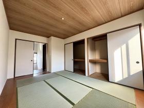 ��錧��J�s���₫�䂯�₫��3���ڂ̒��È�ˌ��Ă̘a��