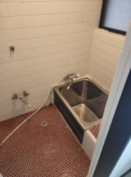 ��錧���s�ăm��ăm��̒��È�ˌ��Ẳ摜