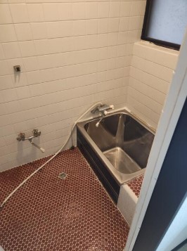 ��錧���s�ăm��ăm��̒��È�ˌ��Ẳ摜