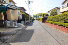 ��錧��J�s�݂�����݂�����6���ڂ̒��È�ˌ��Ă̑O�ʓ��H�܂ތ��n�ʐ^