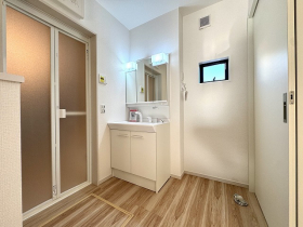 ��錧��J�s��؍��؍莚�O���̐V�z��ˌ��Ẳ摜