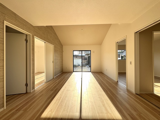 ��錧��J�s��؍��؍莚�O���̐V�z��ˌ��Ẳ摜