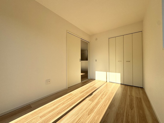 ��錧��J�s��؍��؍莚�O���̐V�z��ˌ��Ẳ摜