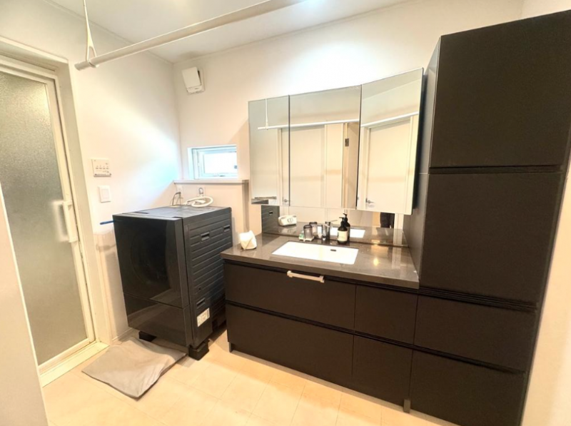 ��錧���s�����̒��È�ˌ��Ă̐��ʑ�E���ʏ�