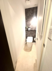 ��錧���s�����̒��È�ˌ��Ẵg�C��