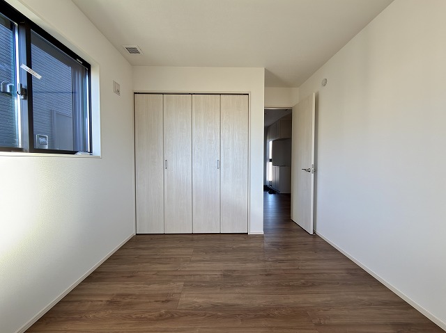 ��錧���΂݂炢�s���˓��ˎ��z�K�̐V�z��ˌ��Ẳ摜