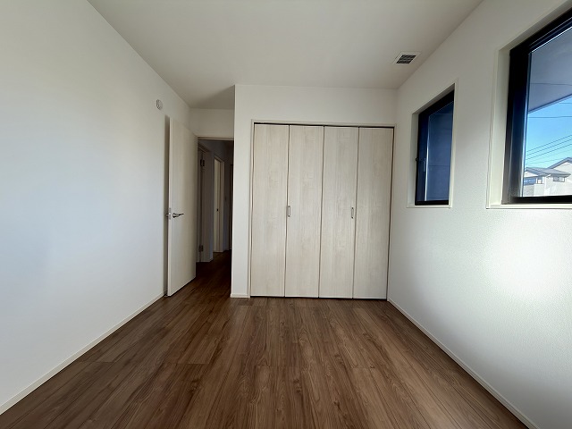 ��錧���΂݂炢�s���˓��ˎ��z�K�̐V�z��ˌ��Ẳ摜