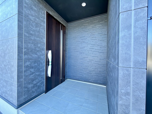 ��錧���΂݂炢�s���˓��ˎ��z�K�̐V�z��ˌ��Ẳ摜