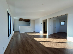 ��錧���΂݂炢�s���˓��ˎ��z�K�̐V�z��ˌ��Ẳ摜