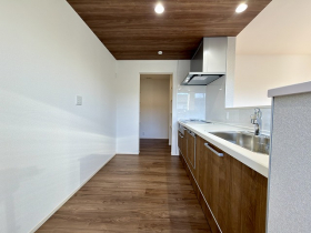 ��錧���΂݂炢�s���˓��ˎ��z�K�̐V�z��ˌ��Ẳ摜