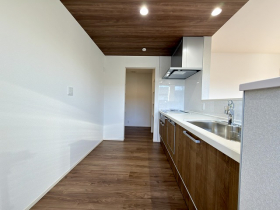 ��錧���΂݂炢�s���˓��ˎ��z�K�̐V�z��ˌ��Ẳ摜