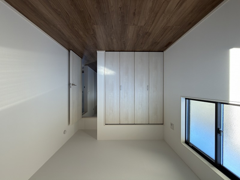 ��錧���΂݂炢�s���˓��ˎ��z�K�̐V�z��ˌ��Ẳ摜