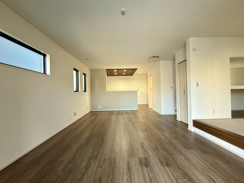 ��錧���΂݂炢�s���˓��ˎ��z�K�̐V�z��ˌ��Ẳ摜