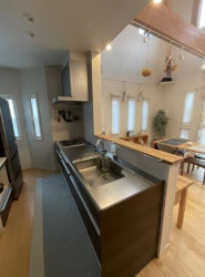 ��錧���Ύs�t����̒��È�ˌ��Ẳ摜