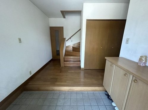 ��錧��J�s���P�u5���ڂ̒��È�ˌ��Ẳ摜