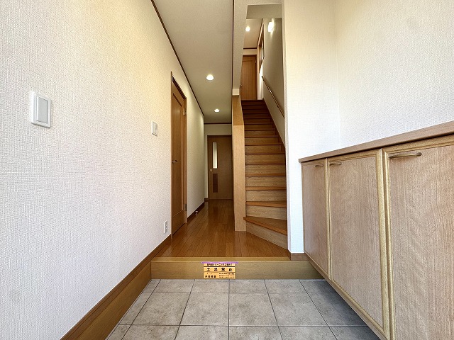 ��錧��J�s���P�u���P�u3���ڂ̒��È�ˌ��Ă̌���