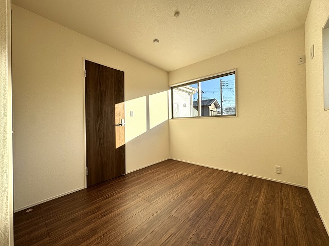 ��錧���s��X���X��̐V�z��ˌ��Ẳ摜