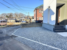 ��錧���s��X���X��̐V�z��ˌ��Ă̒��ԏ�