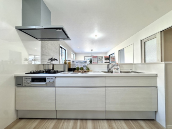 ��錧���s����2���ڂ̐V�z��ˌ��Ẳ摜