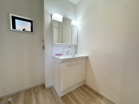 ��錧���s����2���ڂ̐V�z��ˌ��Ẳ摜