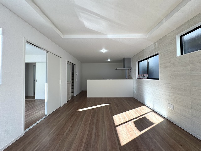 ��錧��J�s�S���P�u�S���P�u2���ڂ̐V�z��ˌ��Ẳ摜