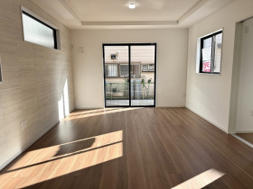 ��錧��J�s�S���P�u�S���P�u2���ڂ̐V�z��ˌ��Ẳ摜