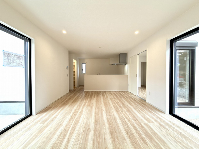 ��錧��J�s���P�u���P�u2���ڂ̐V�z��ˌ��Ẵ��r���O