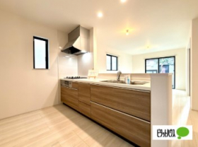 ��錧��J�s���O�䏼�O��6���ڂ̐V�z��ˌ��Ẳ摜