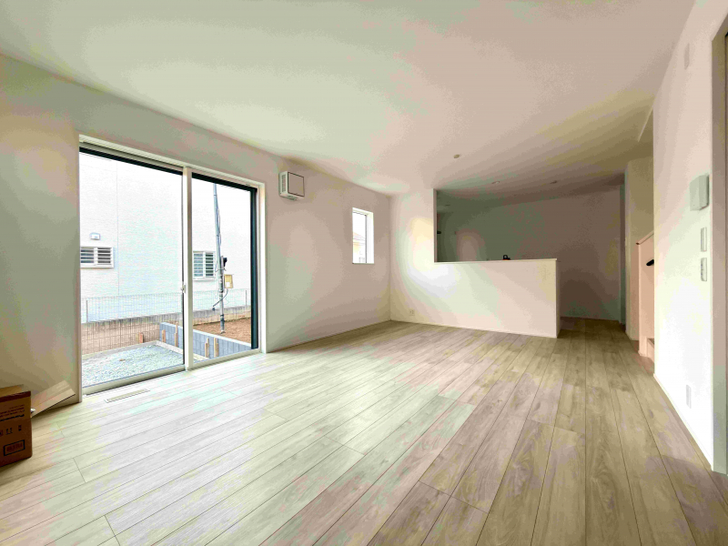 ��錧��J�s��������2���ڂ̐V�z��ˌ��Ẵ��r���O