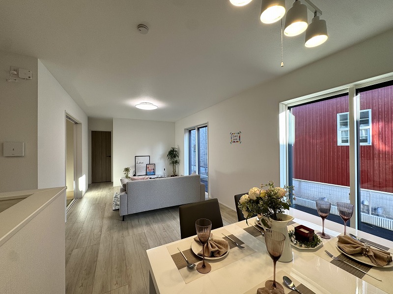 ��錧���s����쎚�y��̐V�z��ˌ��Ẵ��r���O