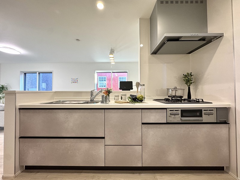 ��錧���s����쎚�y��̐V�z��ˌ��ẴL�b�`��