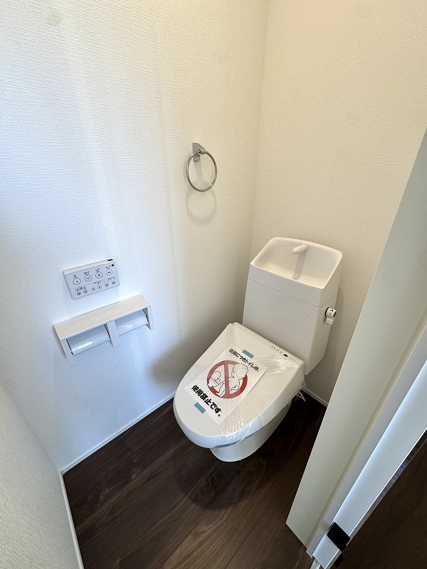 ��錧���s��쎚�y��̐V�z��ˌ��Ẳ摜