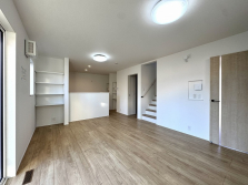 ��錧���s����쎚�y��̐V�z��ˌ��Ẵ��r���O