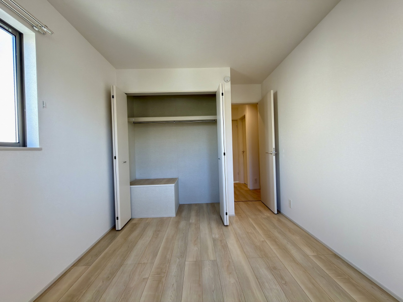 ��錧��J�s��t���t��7���ڂ̐V�z��ˌ��Ẵ��r���O�ȊO�̋���