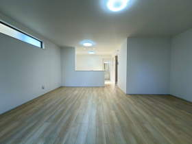 ��錧��J�s��t���t��7���ڂ̐V�z��ˌ��Ẵ��r���O