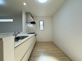 ��錧��J�s��t���t��7���ڂ̐V�z��ˌ��ẴL�b�`��