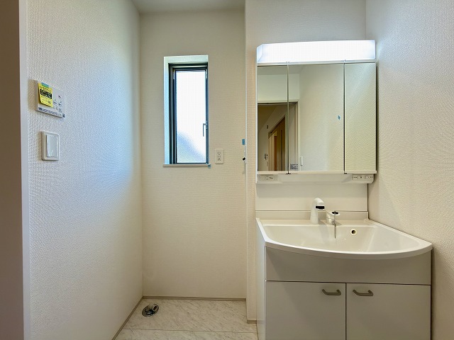 ��錧��J�s��t���t��7���ڂ̐V�z��ˌ��Ẳ摜