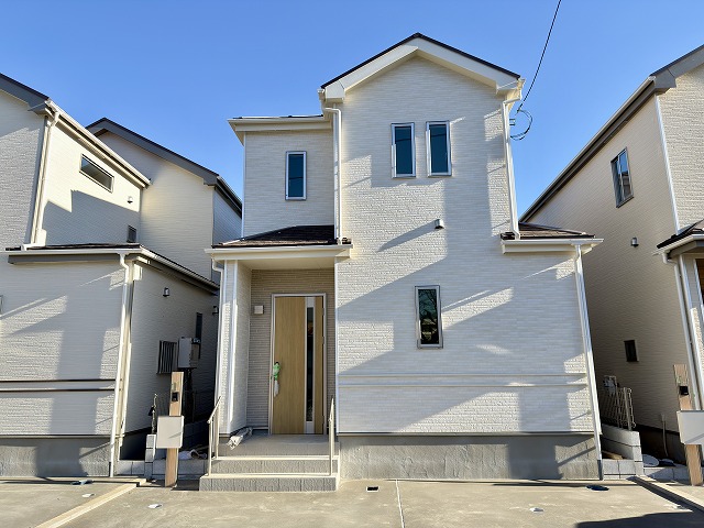 ��錧��J�s��t���t��7���ڂ̐V�z��ˌ��Ă̌��n�O�ώʐ^