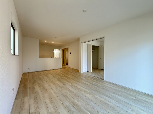 ��錧��J�s��t���t��7���ڂ̐V�z��ˌ��Ẳ摜