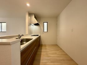 ��錧��J�s��t���t��7���ڂ̐V�z��ˌ��Ẳ摜