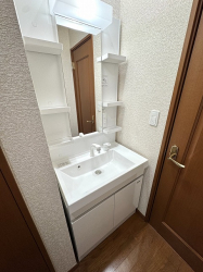 ��錧��J�s��������1���ڂ̒��È�ˌ��Ẳ摜