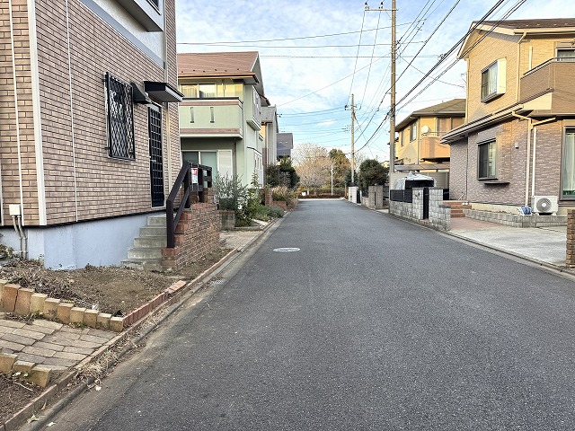 ��錧��J�s��������1���ڂ̒��È�ˌ��Ă̑O�ʓ��H�܂ތ��n�ʐ^