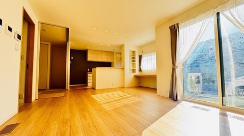 ��錧���Ύs���͌��艺�͌��荂�R�̒��È�ˌ��Ẳ摜