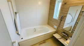 ��錧���Ύs���͌��艺�͌��荂�R�̒��È�ˌ��Ẳ摜