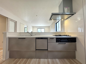 ��錧���s��쎚�ω���Ƃ̐V�z��ˌ��Ẳ摜