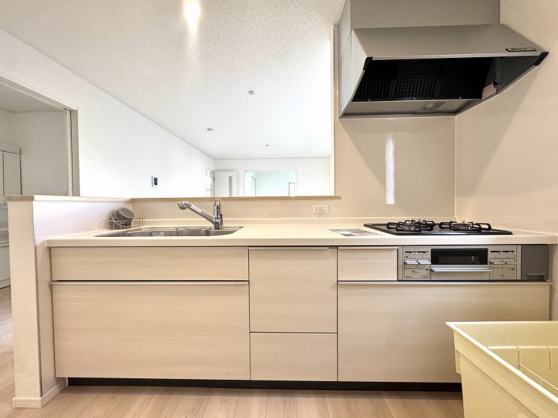 ��錧���s�{�a�c�̐V�z��ˌ��ẴL�b�`��